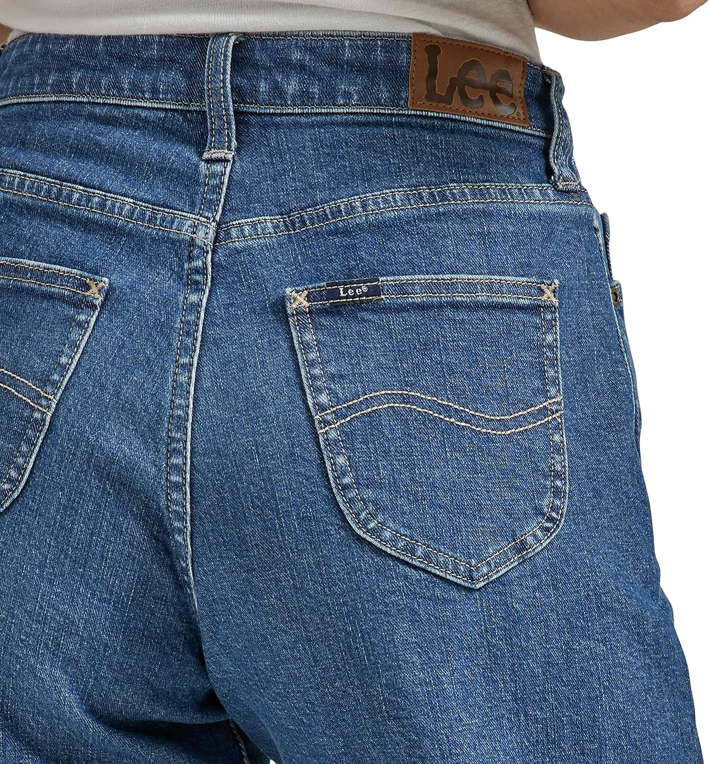 Lee Women's Legendary Mid-Rise Denim Boyfriend Short