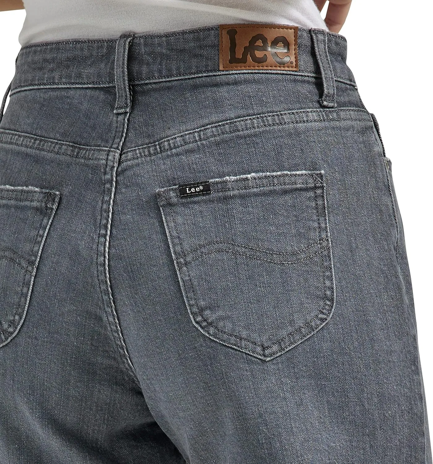 Lee Women's Legendary Mid-Rise Denim Boyfriend Short