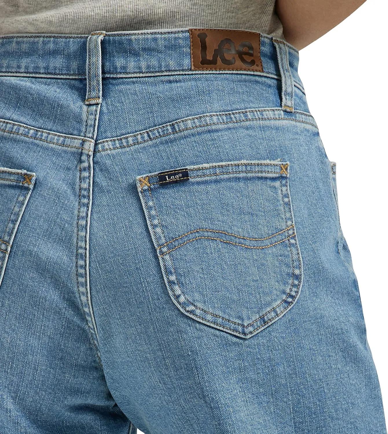 Lee Women's Legendary Mid-Rise Denim Boyfriend Short